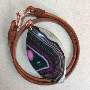 ❤️❤️ 16” Agate Leather Choker Necklace